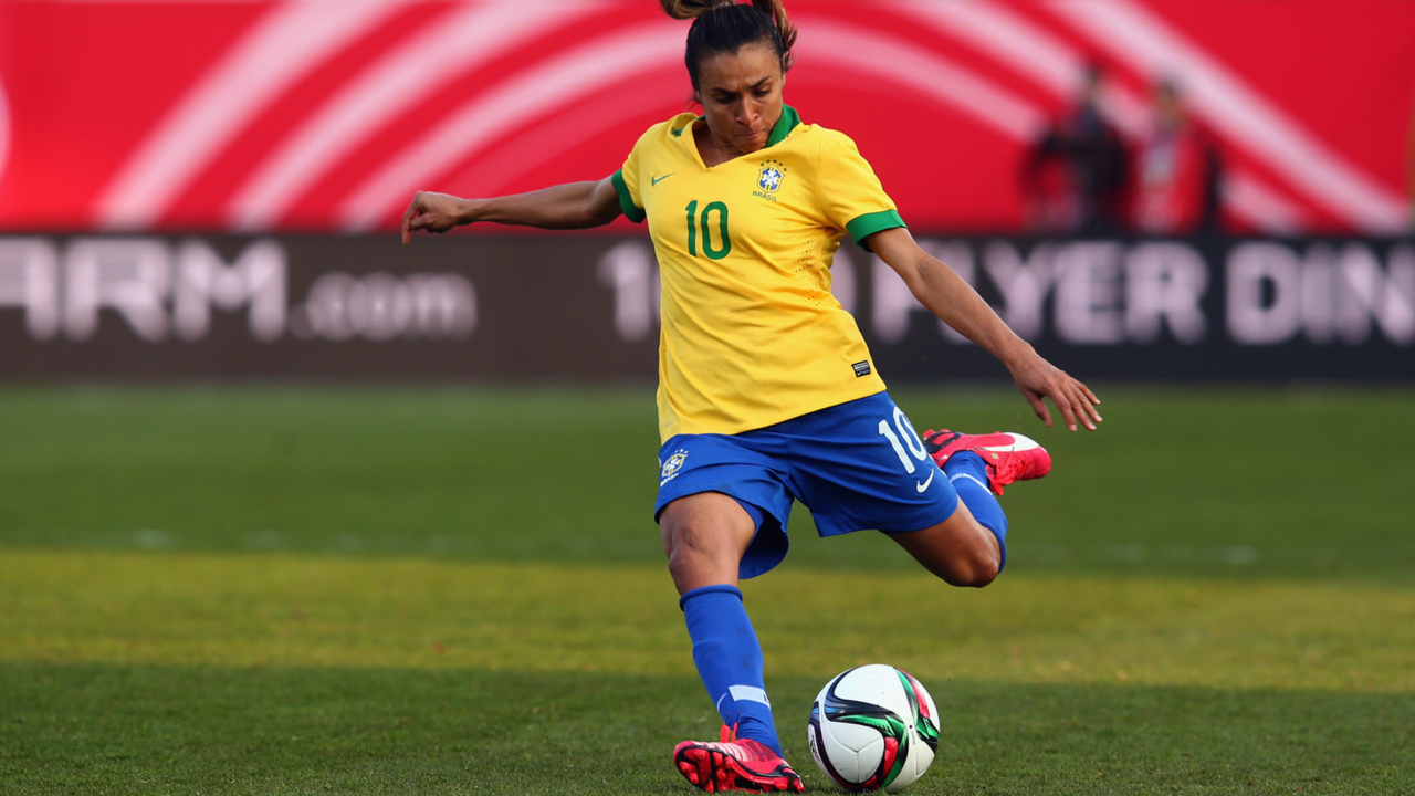 Futebol Feminino - 5 razões para ajudar a crescer a modalidade